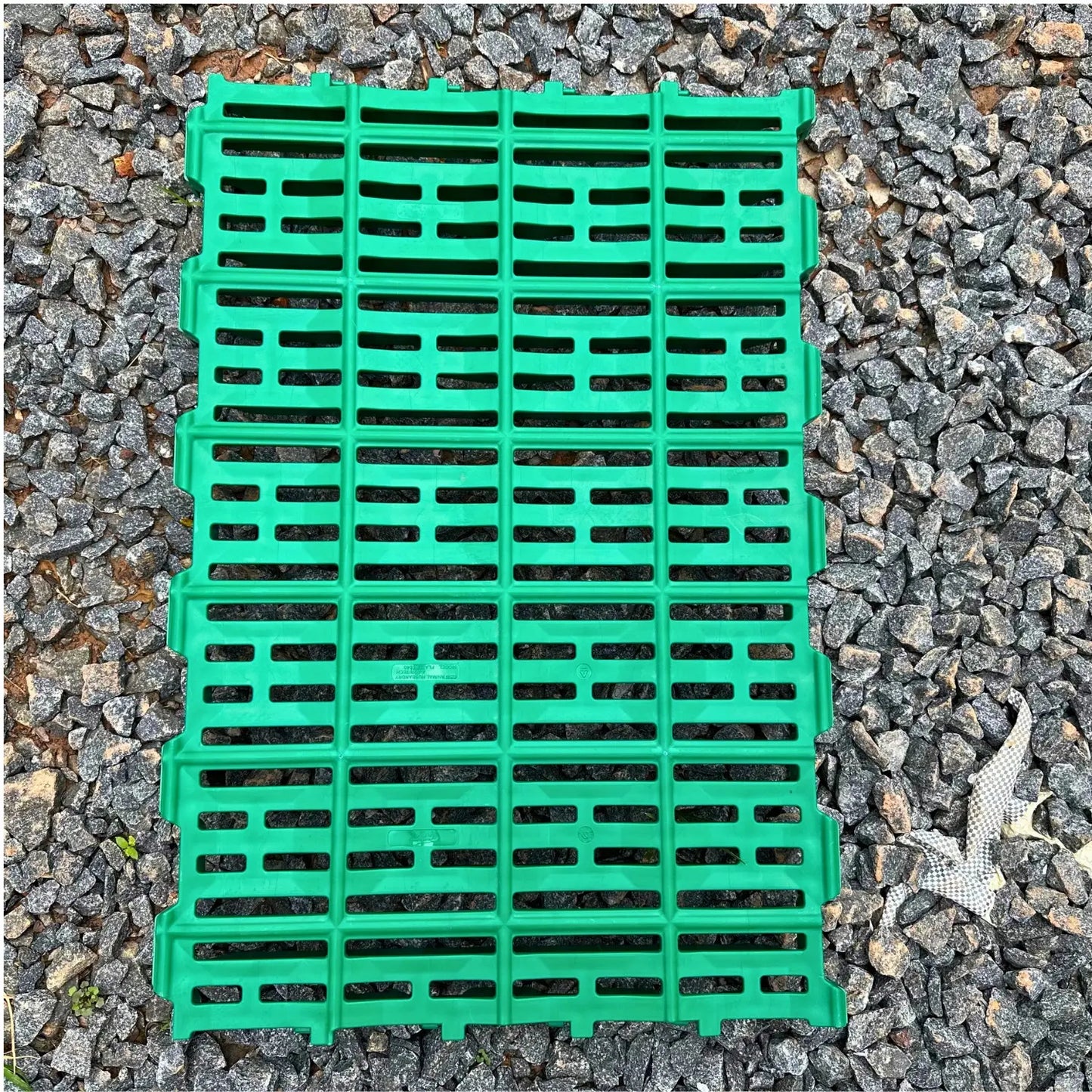 Durable Pig Farm Flooring Slat 60x40 cm (2x1.3 ft) – Heavy-Duty Plastic Slatted Floor for Pigs & Piglets | 10mm Waste Passing Holes | Non-Slip Hygienic Farm Flooring cjfarms.in