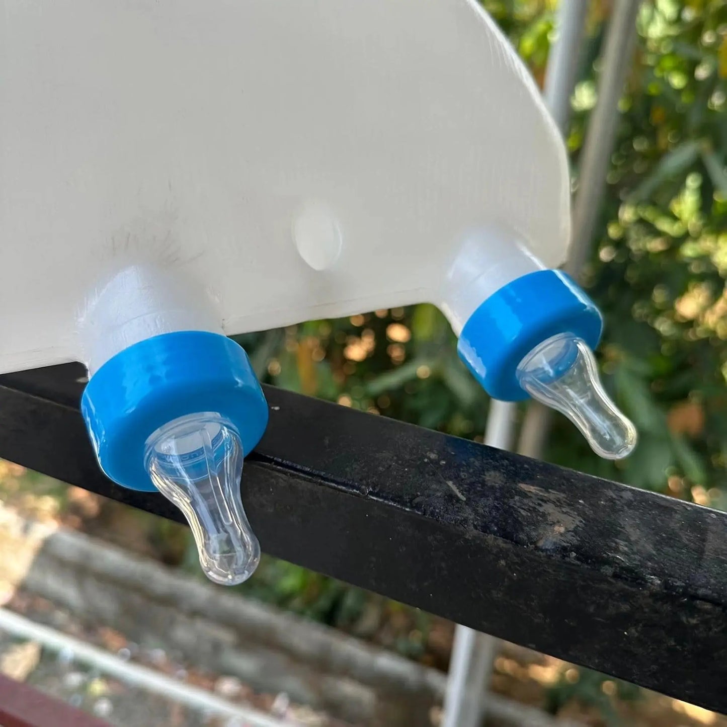 8L Large Milk Feeding Bottle with 7 Silicone Nipples | Multi-Teat Feeder for Goats, Sheep & Piglets | Durable Farm Feeding Solution cjfarms.in