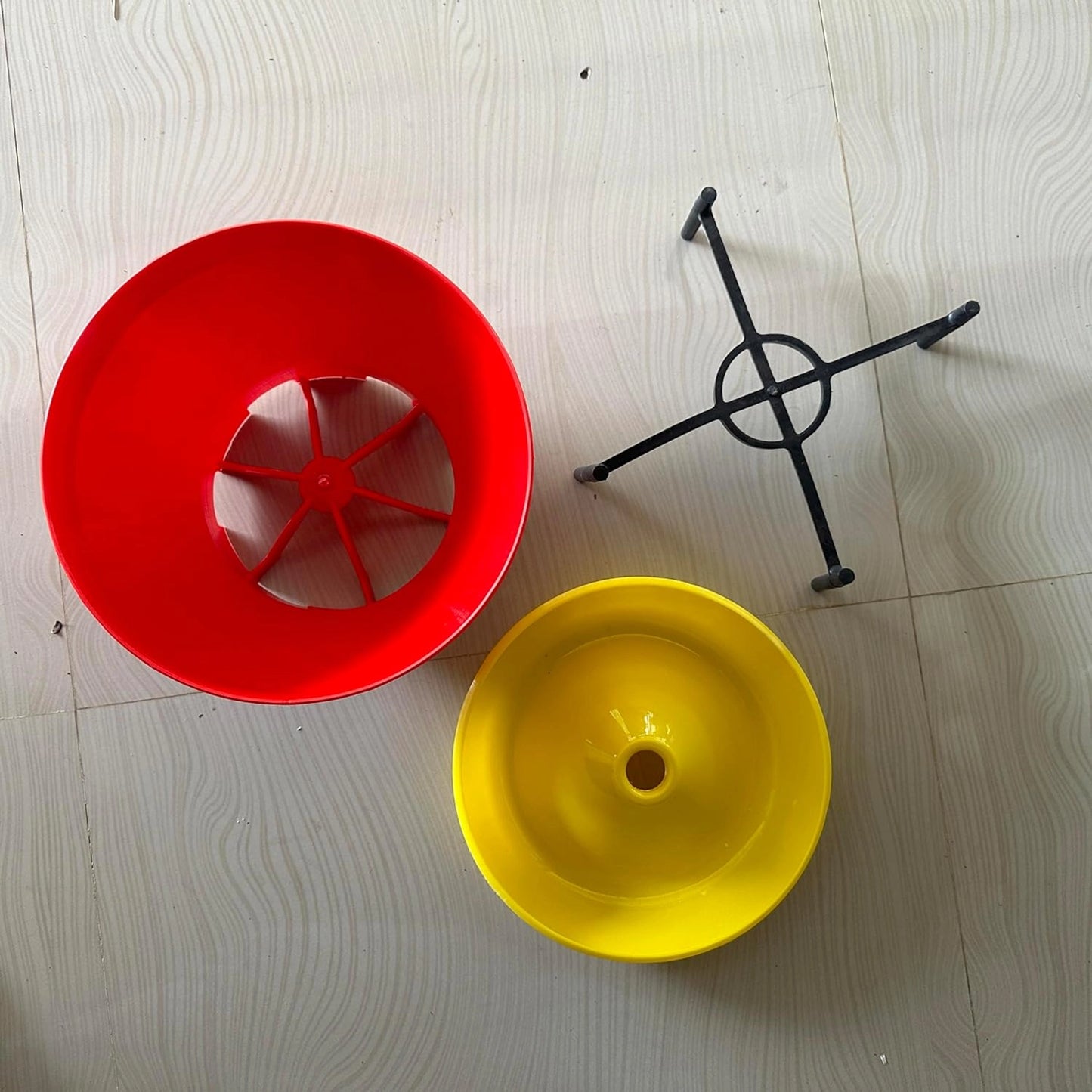 Turbo Feeder for Chicks – 4.5kg Capacity | Durable Poultry Feeder for Chickens, Broilers & Small Birds | Spill-Resistant, Easy-Clean Design