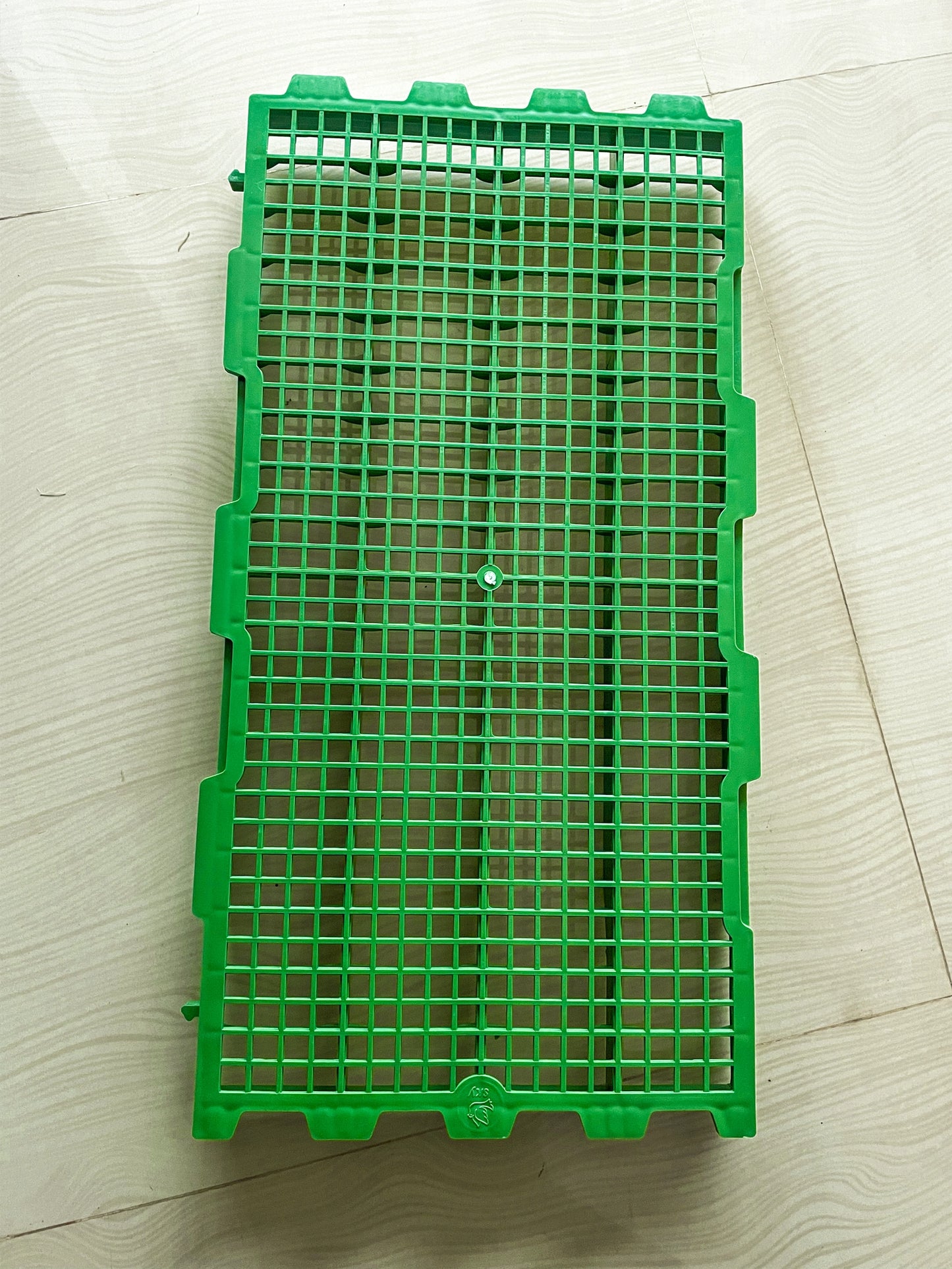 Poultry Cage Plastic Slatted Floor – 2x1 ft (60x30 cm) | Durable Non-Slip Slats for Chicken, Broiler & Quail Farming
