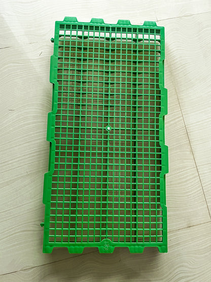 Poultry Cage Plastic Slatted Floor – 2x1 ft (60x30 cm) | Durable Non-Slip Slats for Chicken, Broiler & Quail Farming